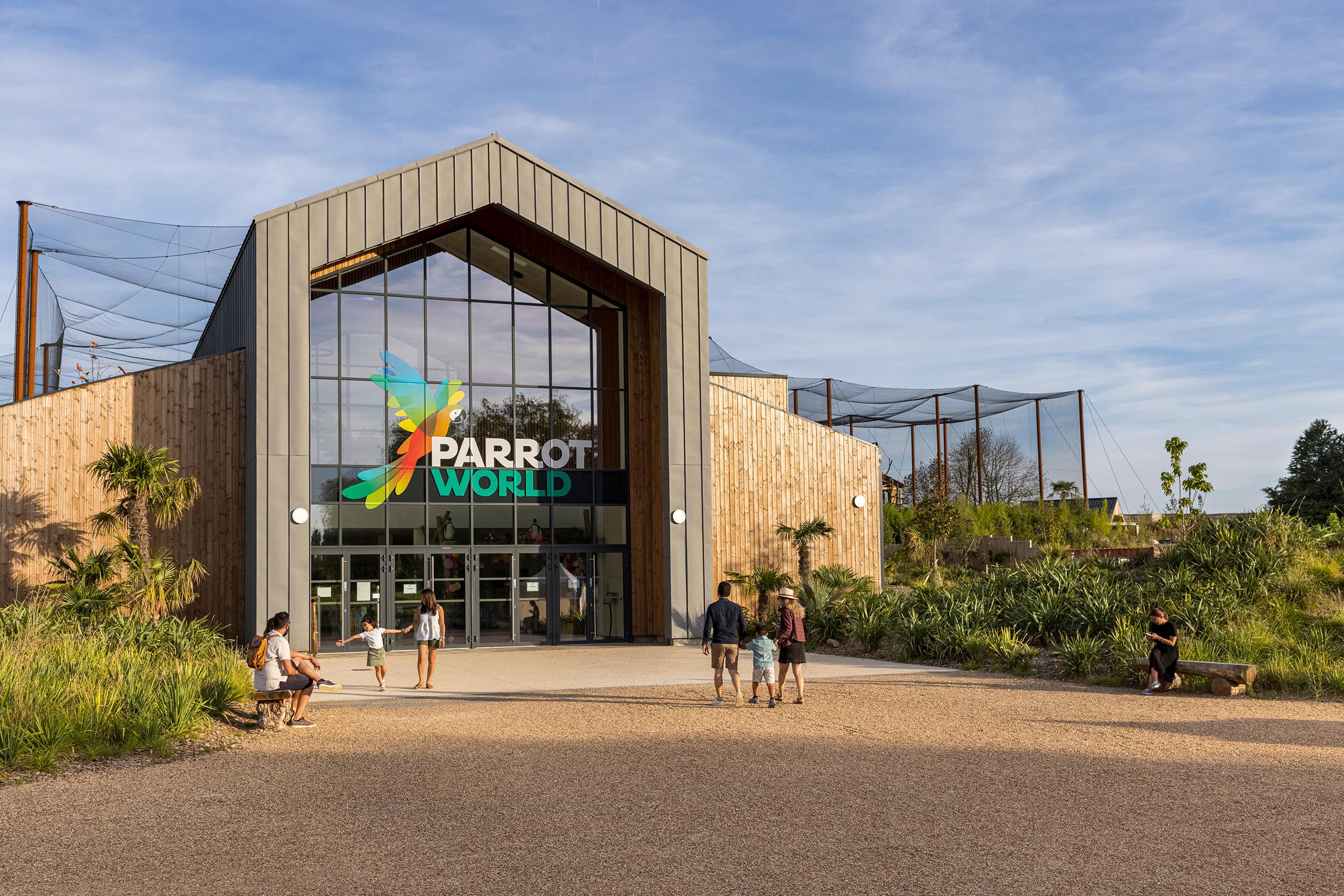 Parrot World - Acceuil Parc 1 ©Ronan ROCHER